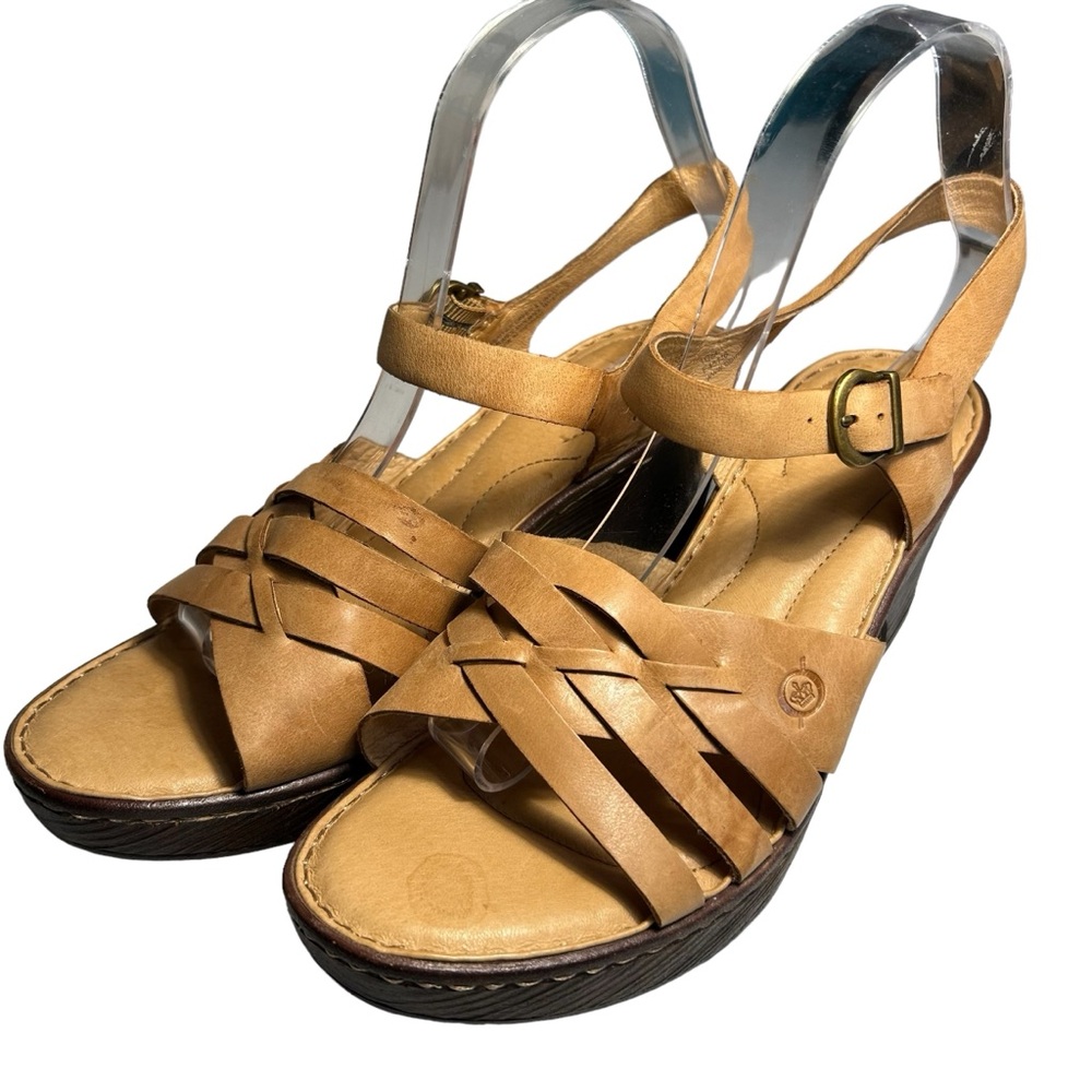 Born Tan Sandals with Adjustable Ankle Strap and Chunky Heel - Picture 2 of 11